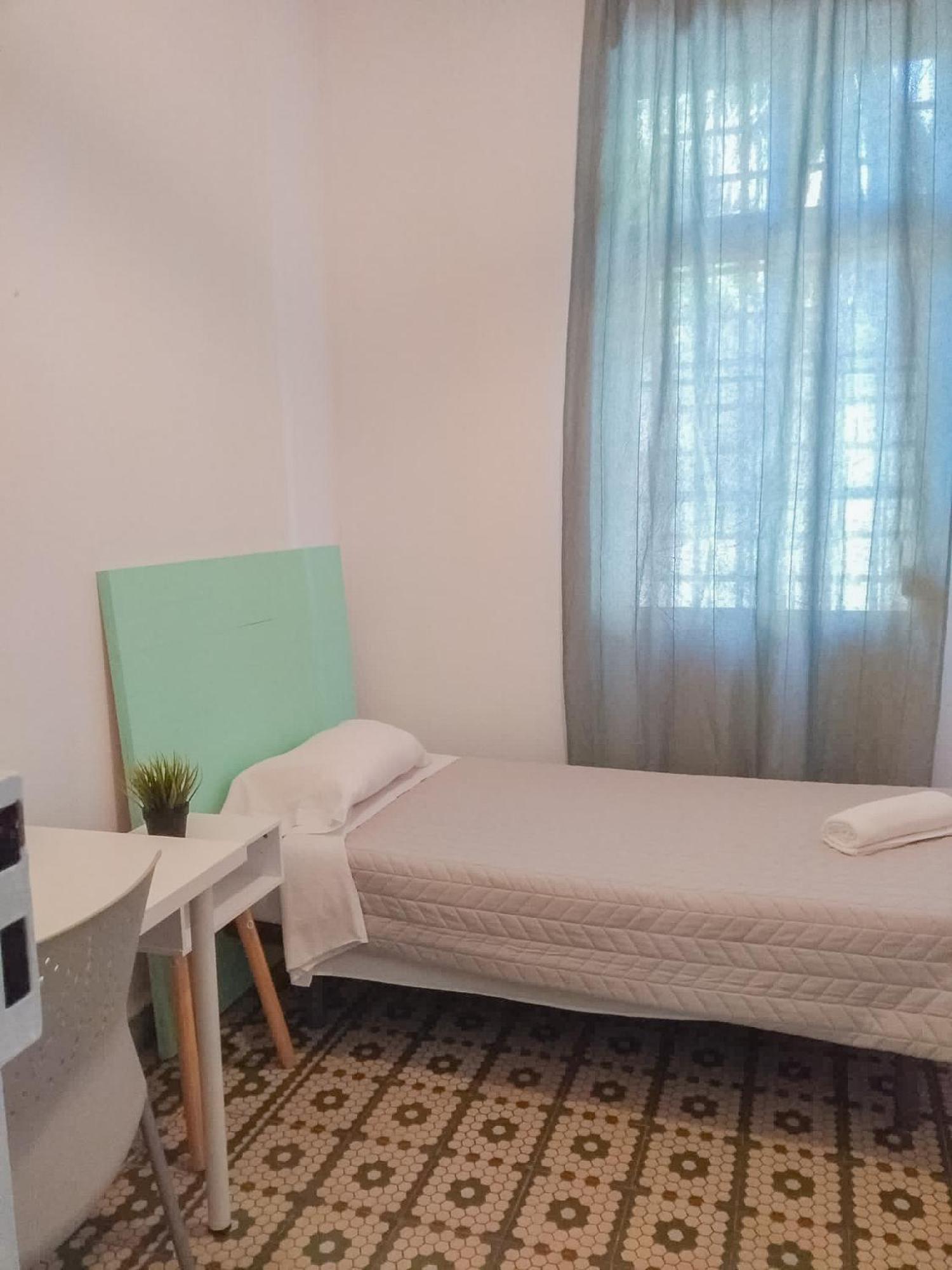 Barbatuke Conde Hostel มาลากา ภายนอก รูปภาพ